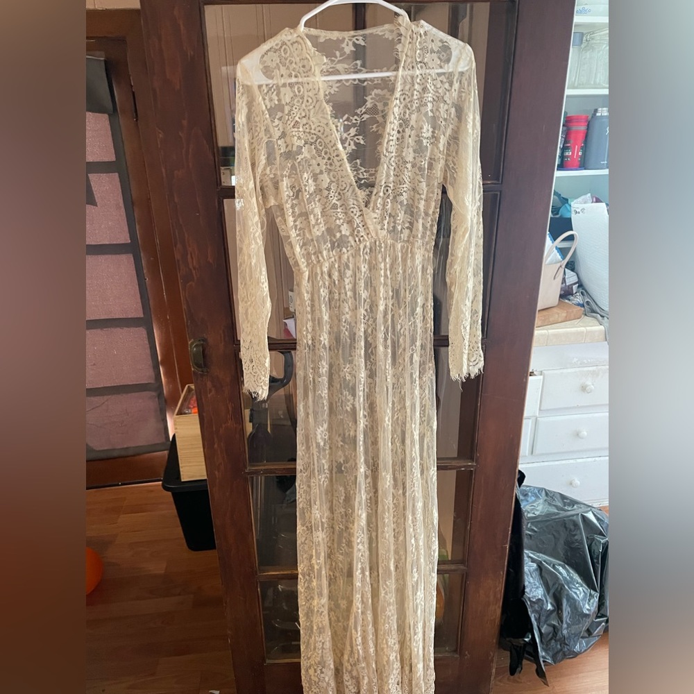 Maternity lace dress worn once